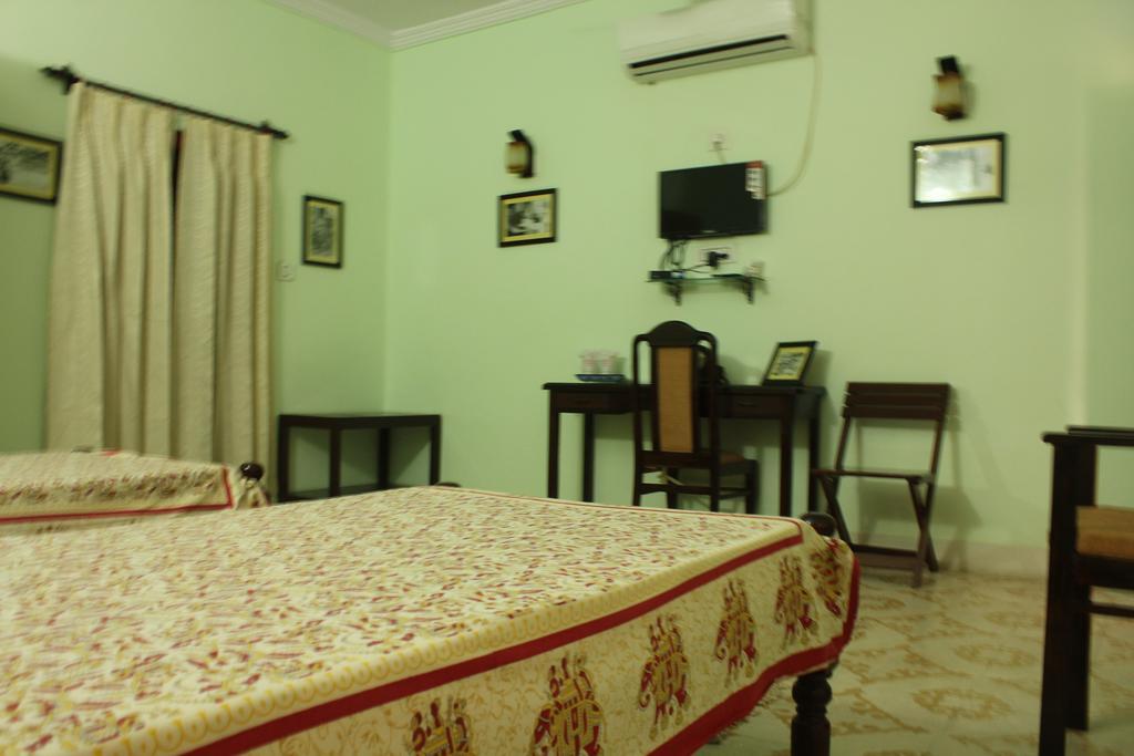 Udai Niwas - Bikaner Buitenkant foto